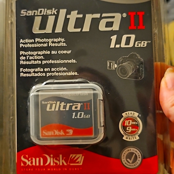 New in package Ultra  II 1.0 san disk - Picture 3 of 3